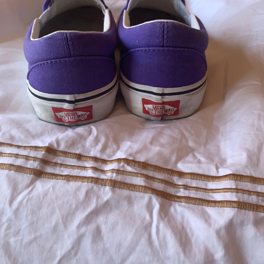 Custom Vans - Picture 4 of 8